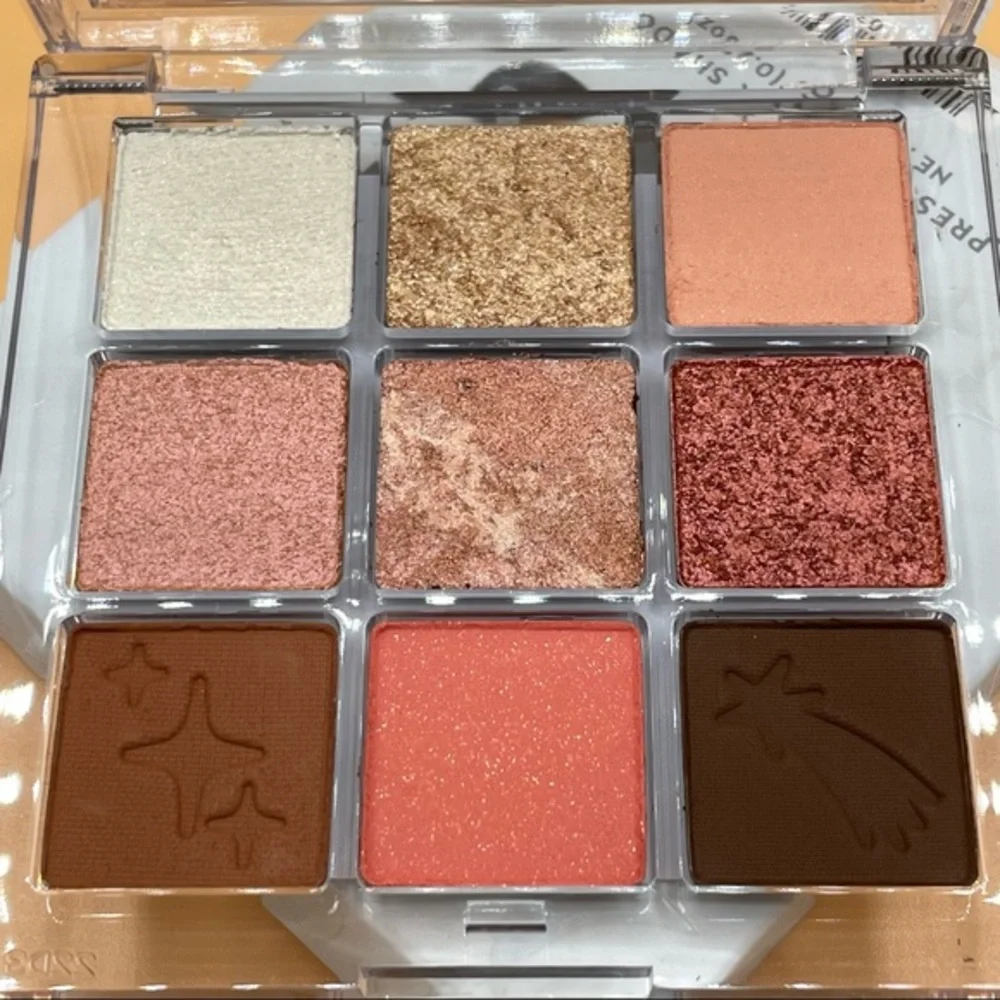 Colourpop Starry Eyes Clear The Air 9 Pan Eyeshadow Pallet New Peach‎ Coral